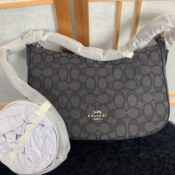 Coach Handbags - Coach crossbody bag womens
